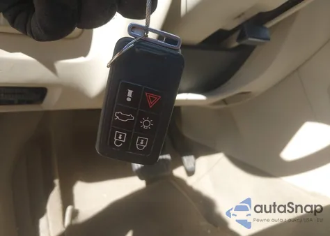 2012 Volvo Xc60 3.2 Platinum z USA, uszkodzony, nr VIN YV4952DL0C2270019